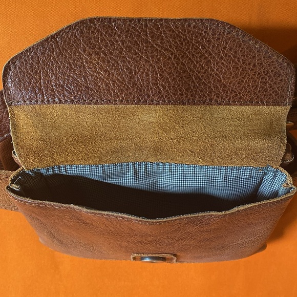 Spikes & Sparrow Leather Hip/Belt Bag - Picture 3 of 5